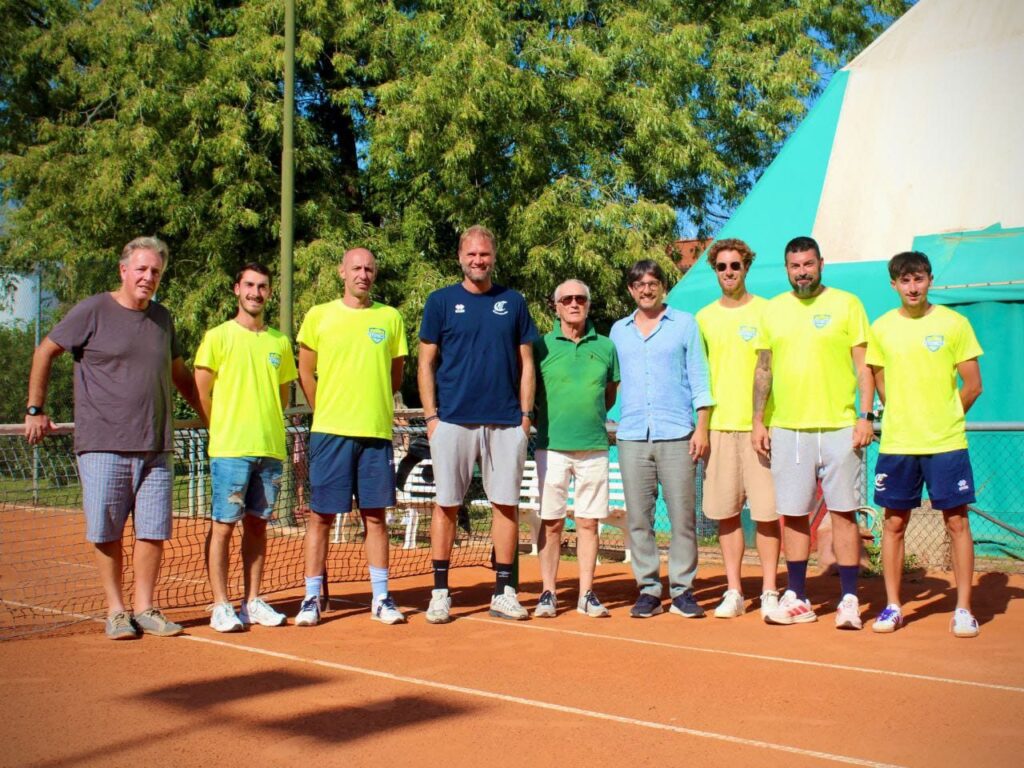 Lo staff e i maestri della Faustina Sport Arena